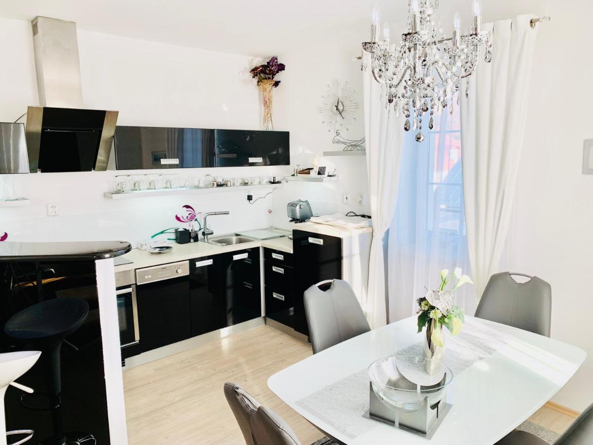 Apartman Residenz 포프라트 외부 사진